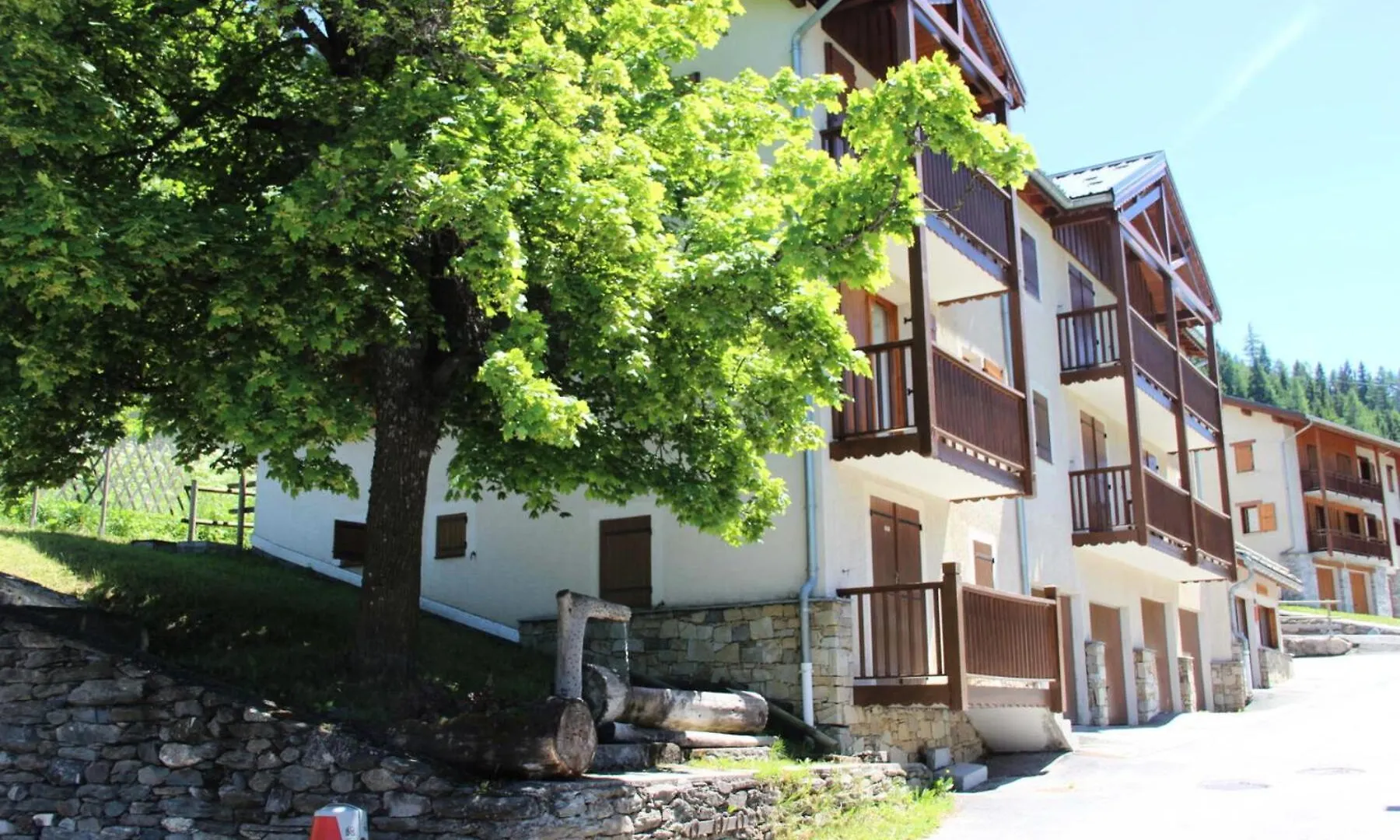 Residence Belvedere Busseroles - Residence Le Belvedere 